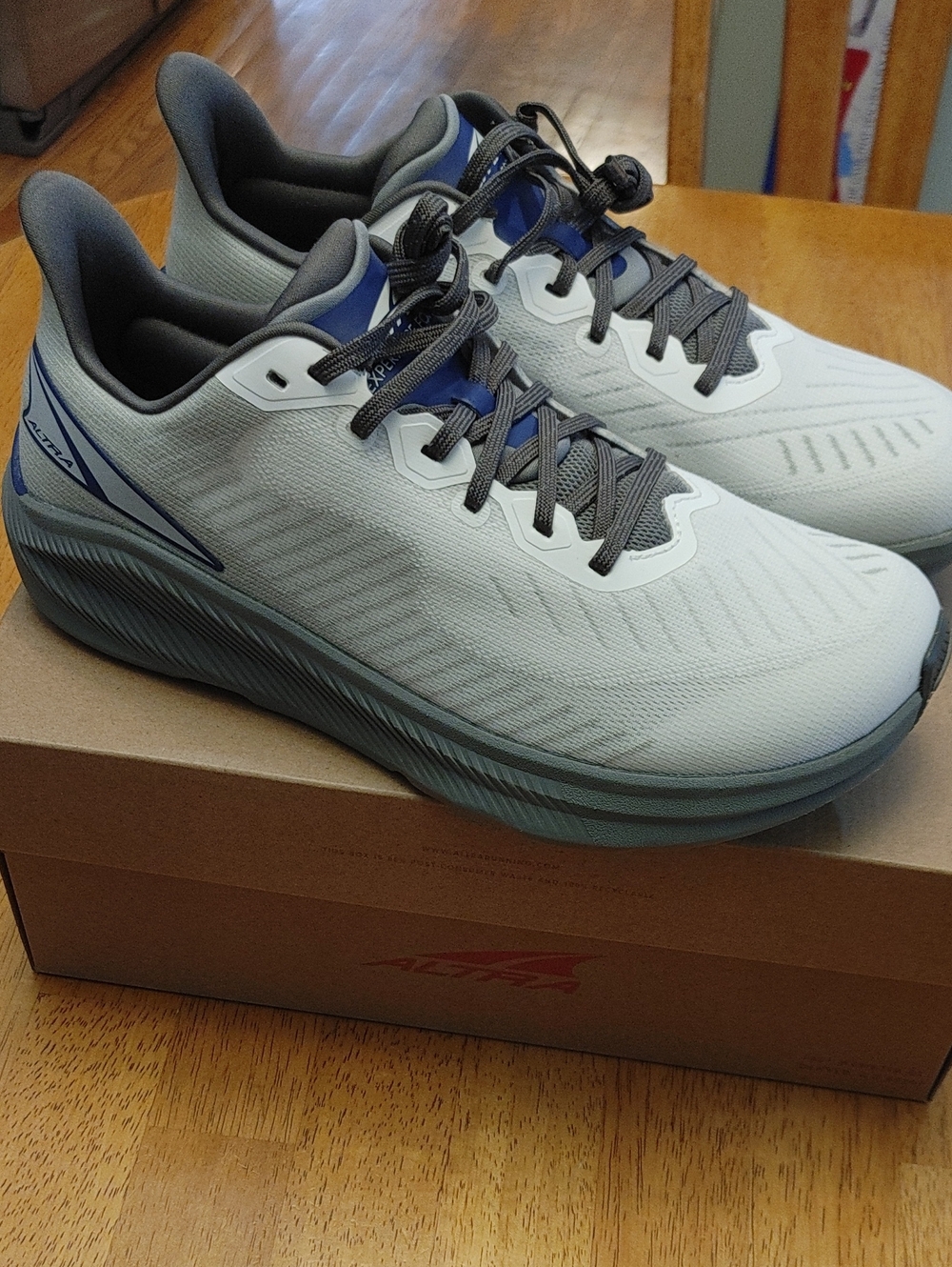 Altra Women's Experience Form Running Shoes - Picture 6 of 6